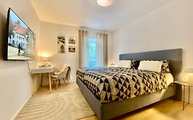 Sleep Well Apartments Detmold - Tempur Beds- Neu - Top Lage - Free Parking - Wifi